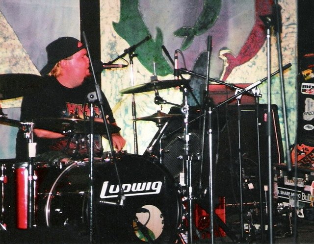 firstradfordsshowasa3pieceattheexchangejune1919992.jpg