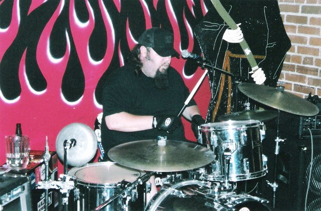 theradfordsatthegaslightmarch620044.jpg